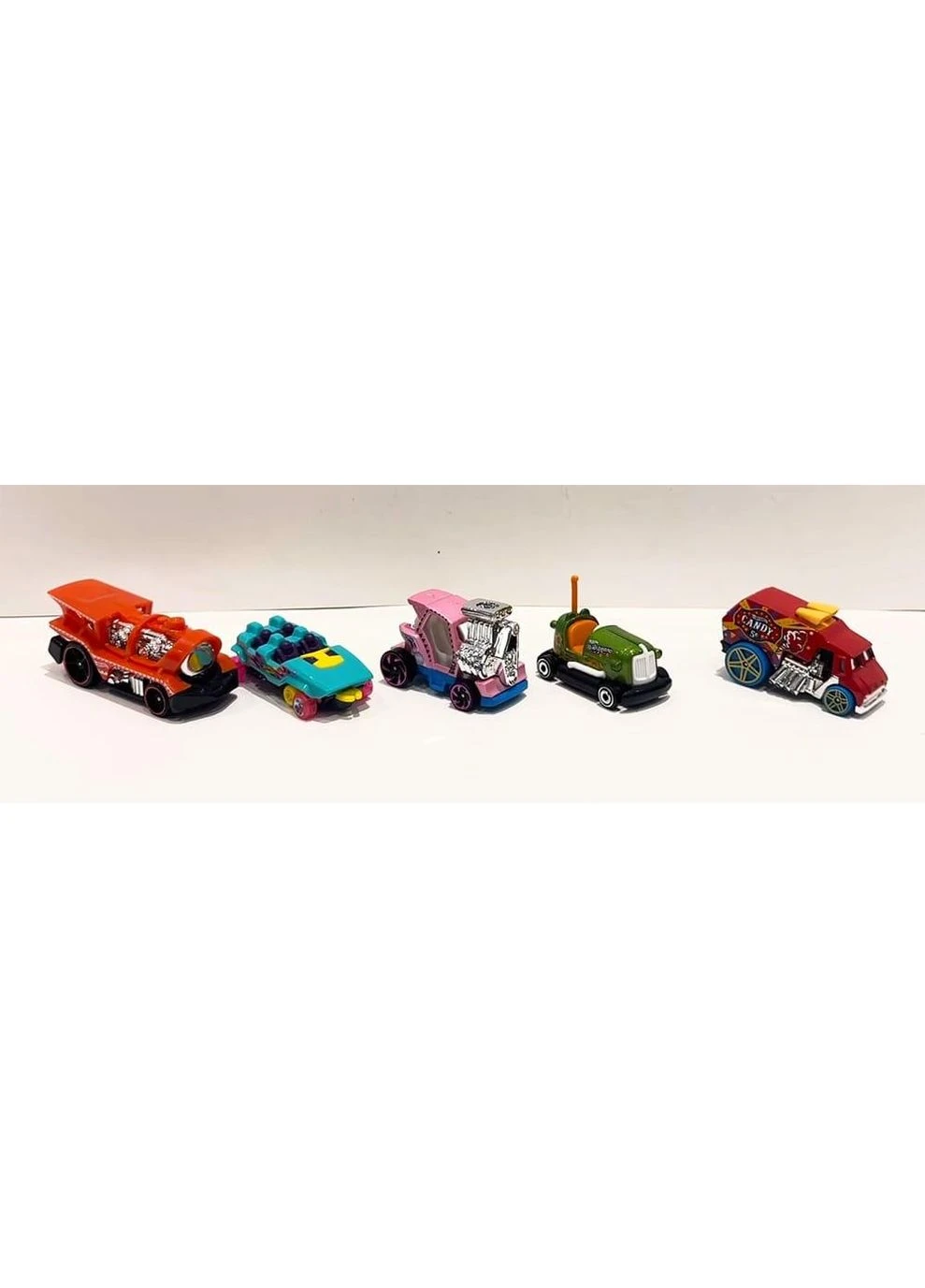 HW Fun Park Подарунковий набір з 5-ти машинок Хот Вілс Hot Wheels (372989950)