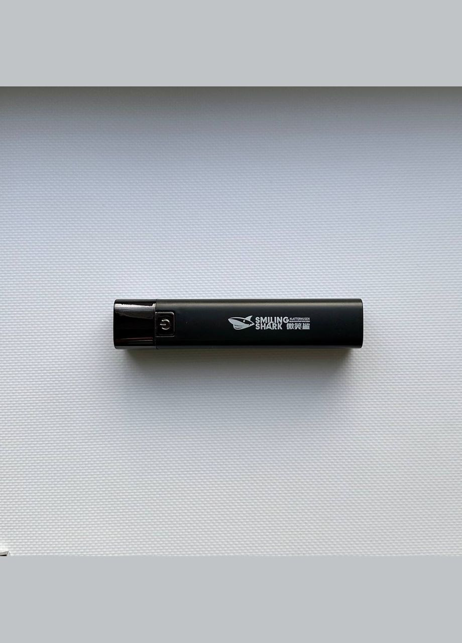 Фонарь ручной светодиодный Smiling shark со встроенным аккумулятором цвет черный Digital (315889575)