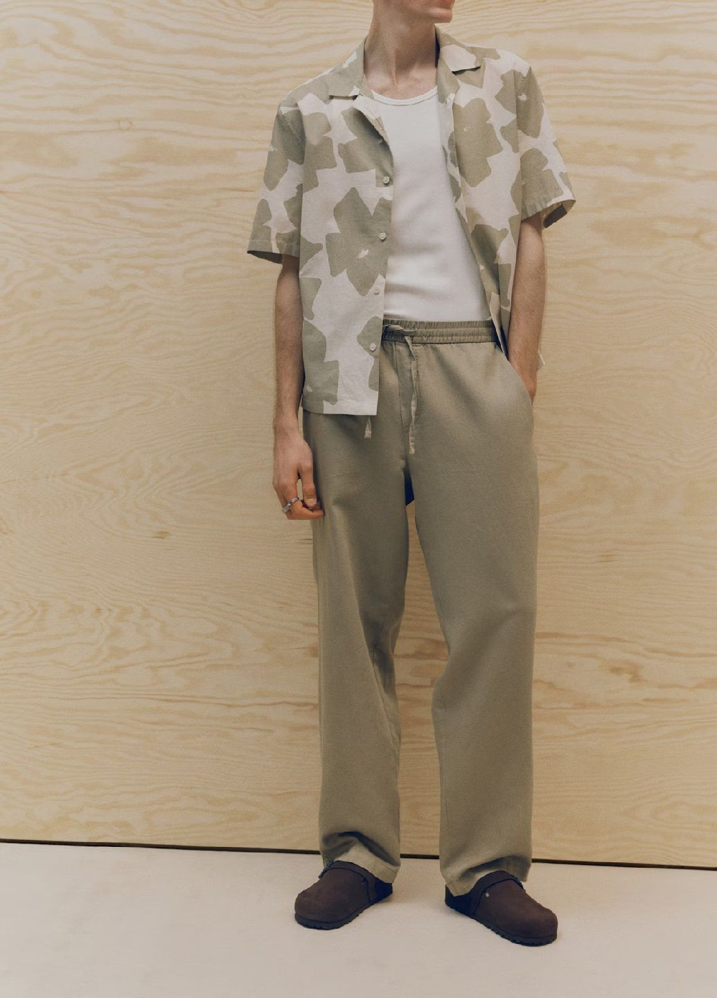 Бежевые кэжуал демисезонные брюки H&M