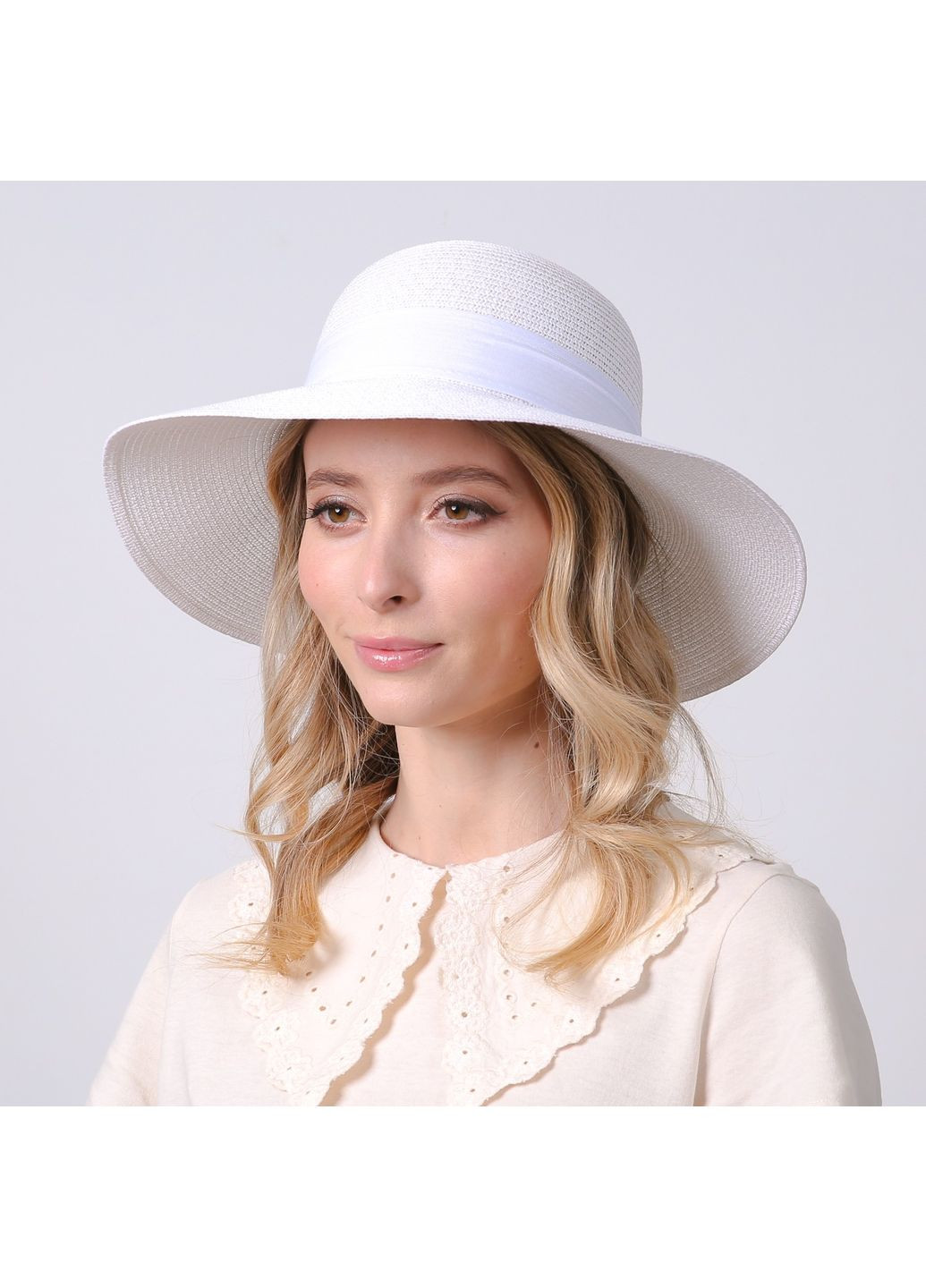 Капелюх із середніми полями жіночий зі стрічкою-бантом білий MONIKA LuckyLOOK 855-442 (323212789)