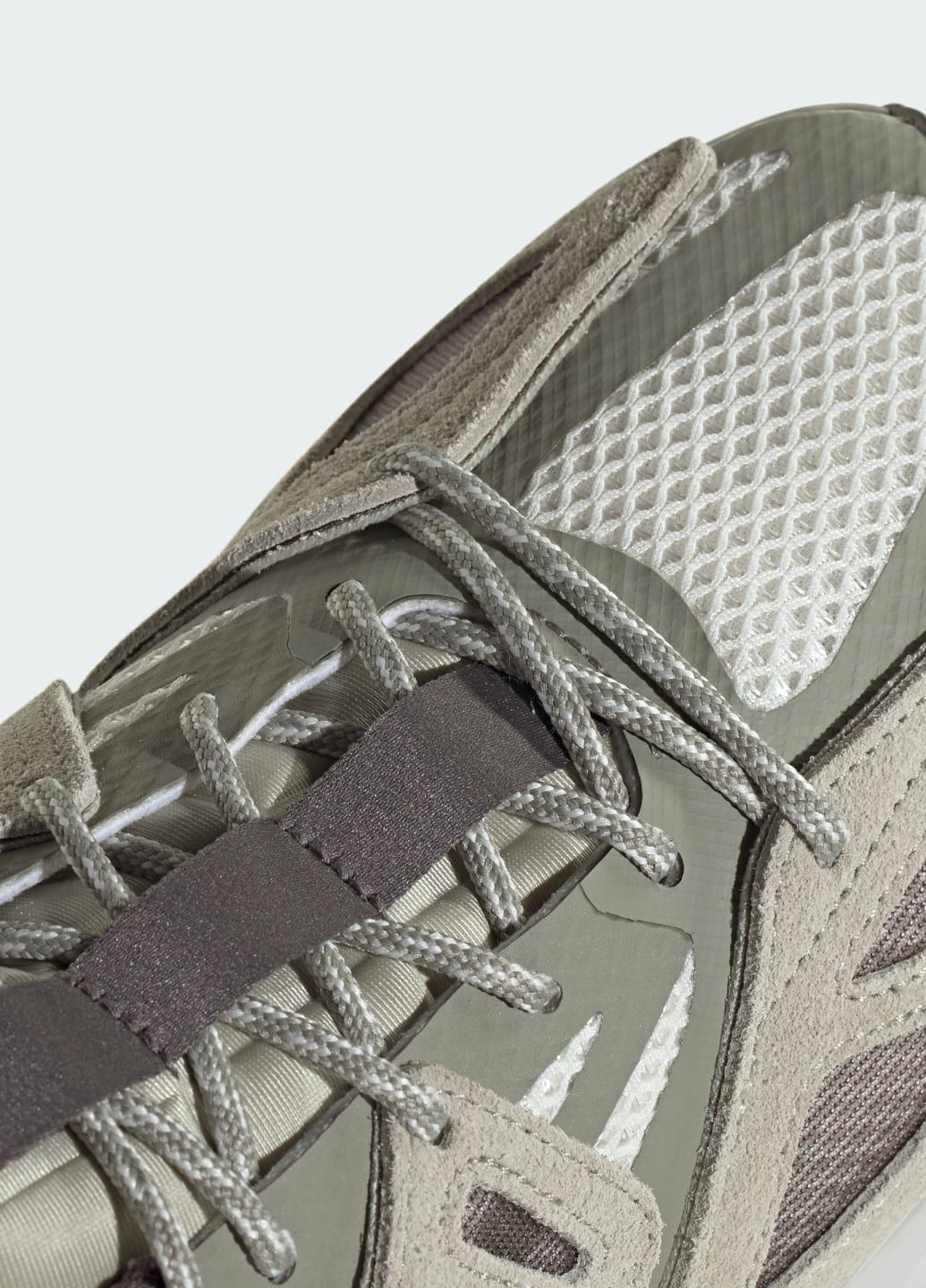 Білі Літні кросівки kantai trail adidas