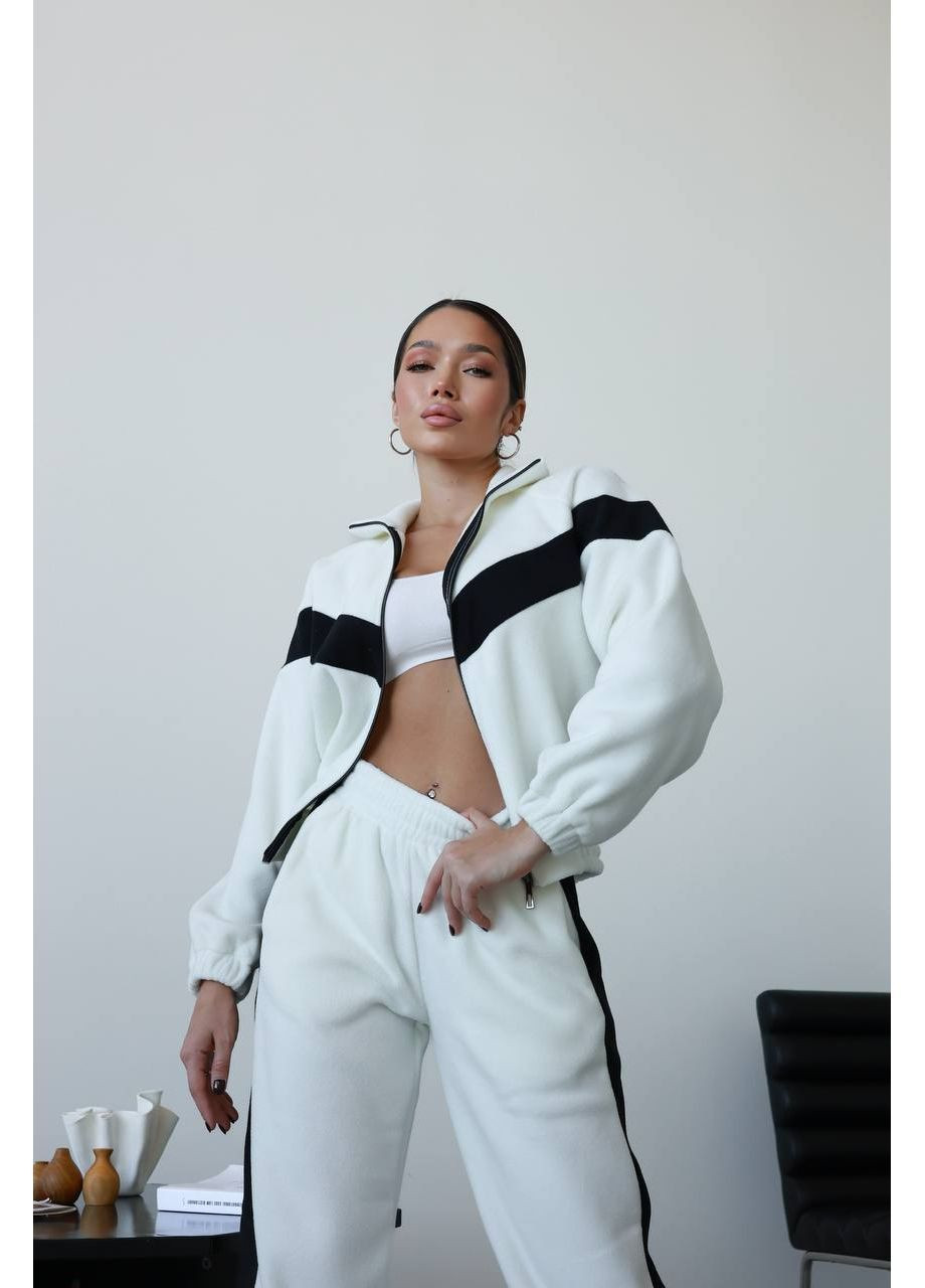 Жіночий спортивний костюм KaraMix (366407761)