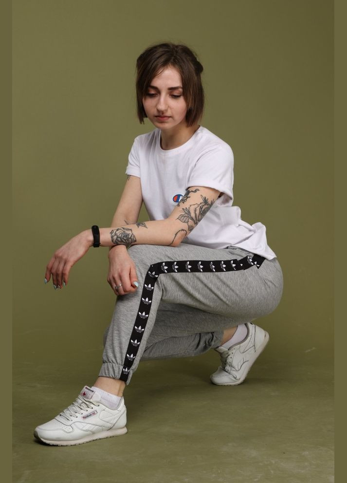 Брюки серые с черным лампасом No Brand (322652558)