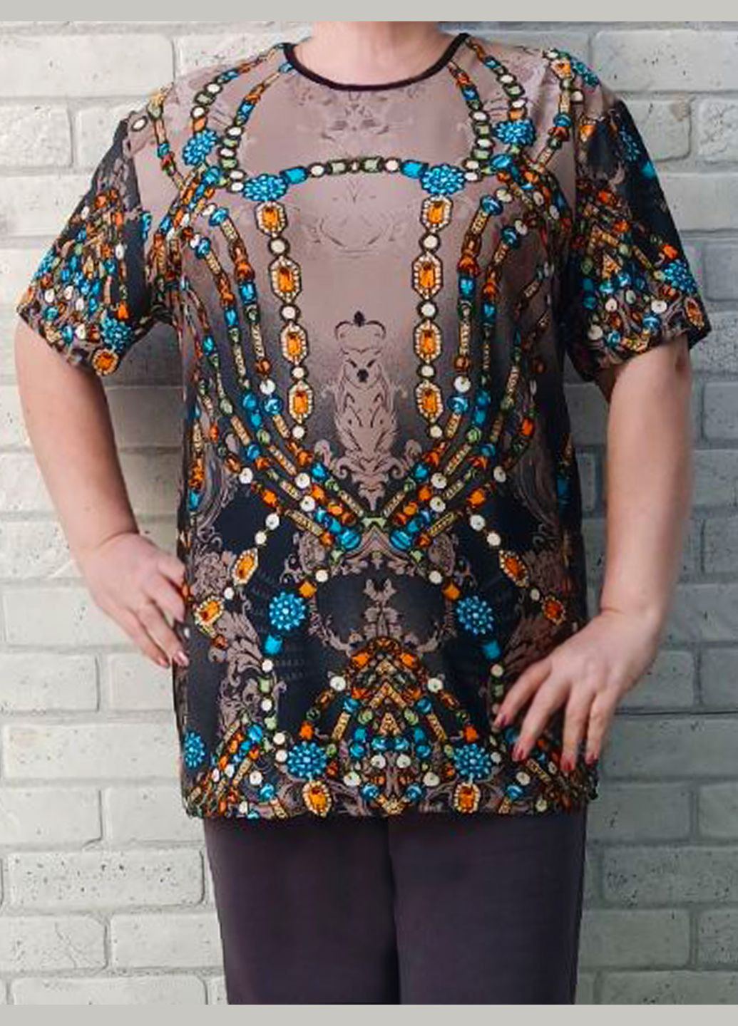 Жіноча футболка батал стрейчева, віскоза бамбук, розрізи з боків (коричнева, абстракція бірюзова) No Brand - (322463358)