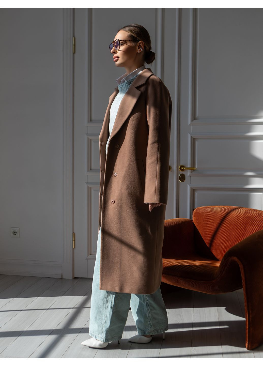 Бежевое демисезонное Пальто демисезонное С63 CHICLY