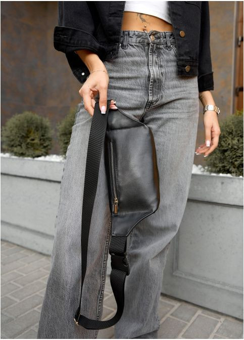 Женская сумка бананка на пояс из натуральной кожи Черная (889031512) Sambag (361244968)