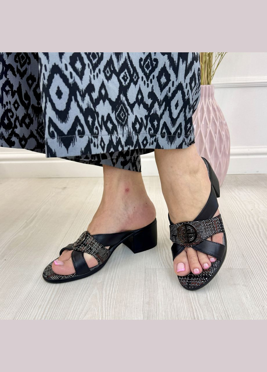 Жіночі шкіряні шльопанці на стійкому підборі. Колір чорний. 39 розмір Vasha para (338794157)