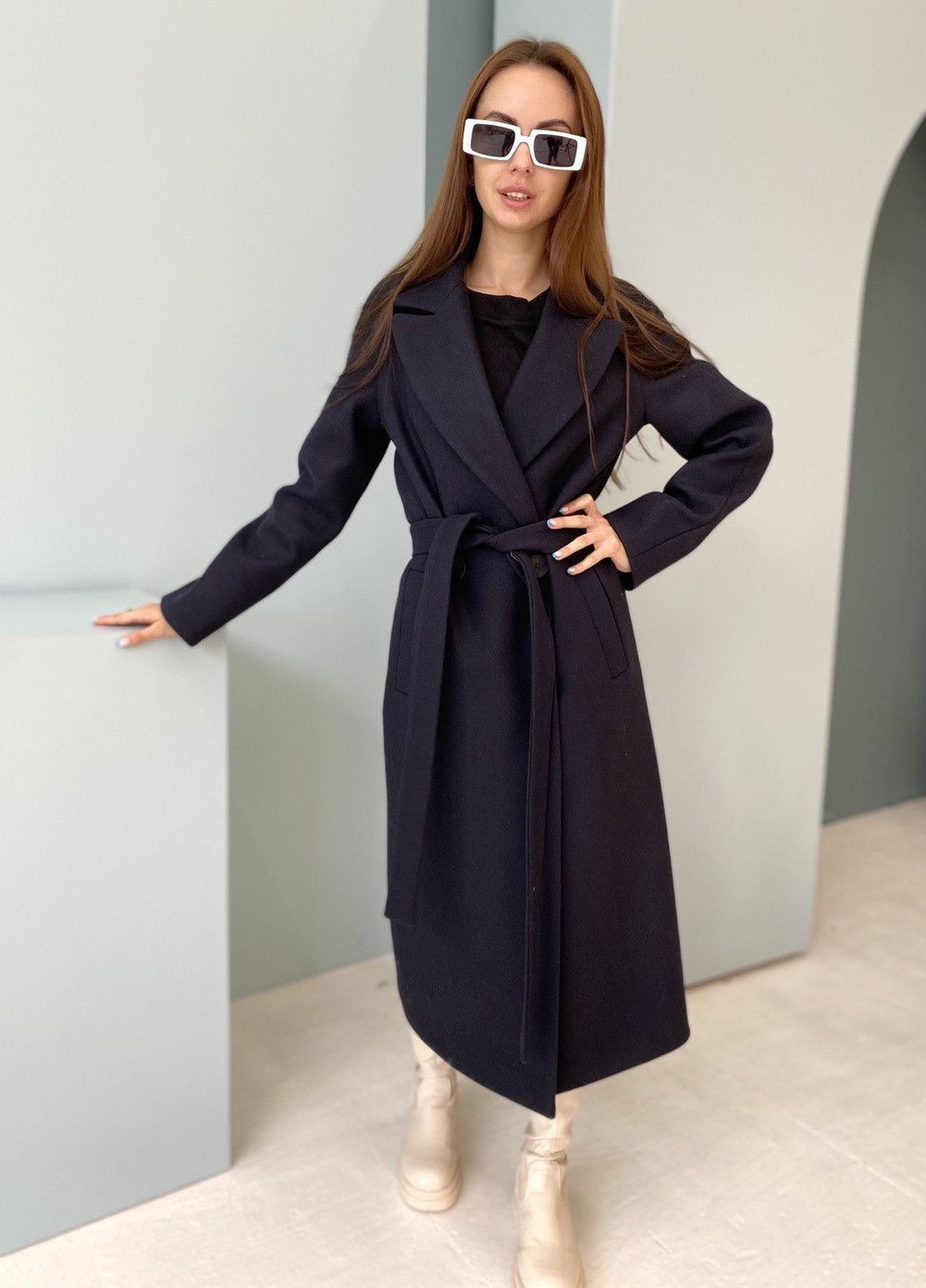 Темно-синее демисезонное Пальто демисезонное сукно темно-синее двубортное CHICLY