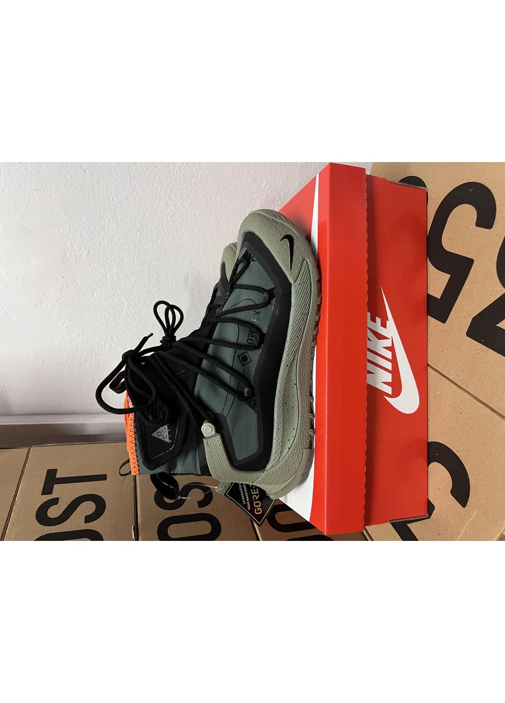 КРОССОВКИ ЖЕНСКИЕ NIKE ACG MONTANIAN FLY GORE-TEX GREEN НАЙК АСЖ МАУНС ФЛАЙ ЗЕЛЕНЫЕ No Brand зелёные демисезоны (392009272)