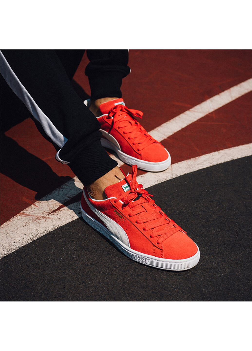 Червоні кеди suede classic xxi trainers Puma