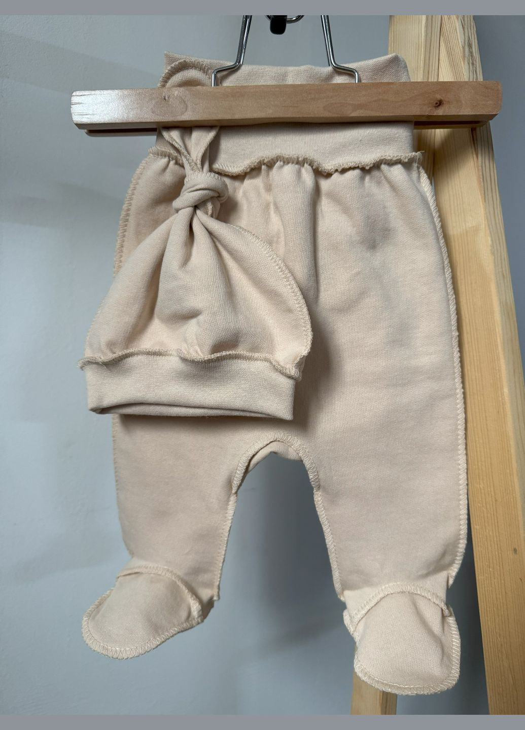 Молочный демисезонный набор боди, ползунки и шапочка-узелок футер Flamingo