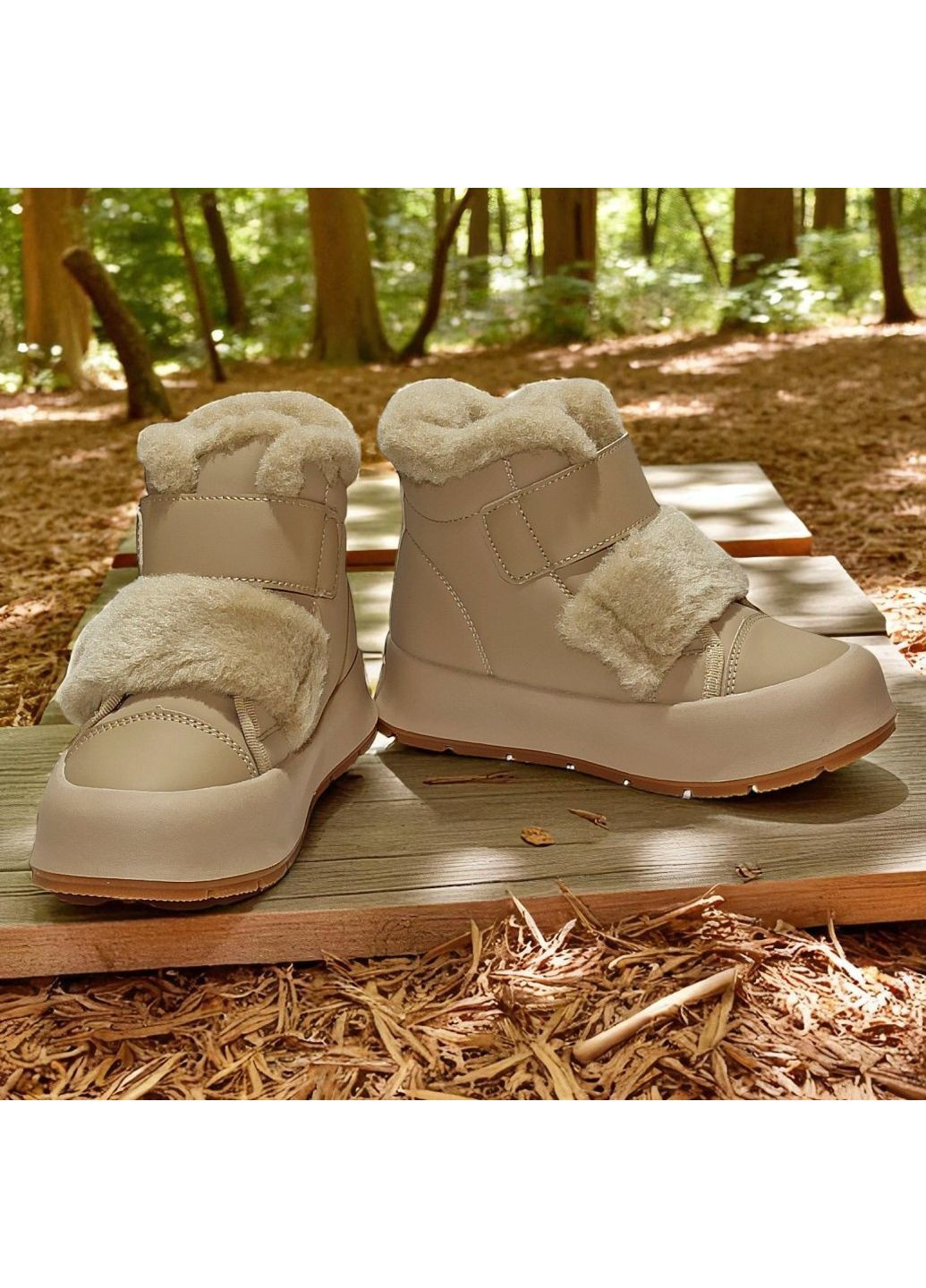 Бежевые зимние ботинки на липучках дутики на овчине утепленные хайтопы на зиму для девочки подростка Tom.M на липучке