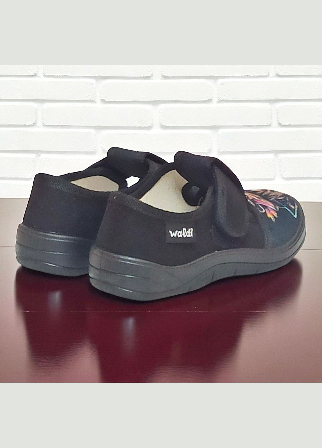 Ортопедичні тапочки на липучці капчики для хлопчика змінне взуття в садок змінка Валді Waldi (342025942)