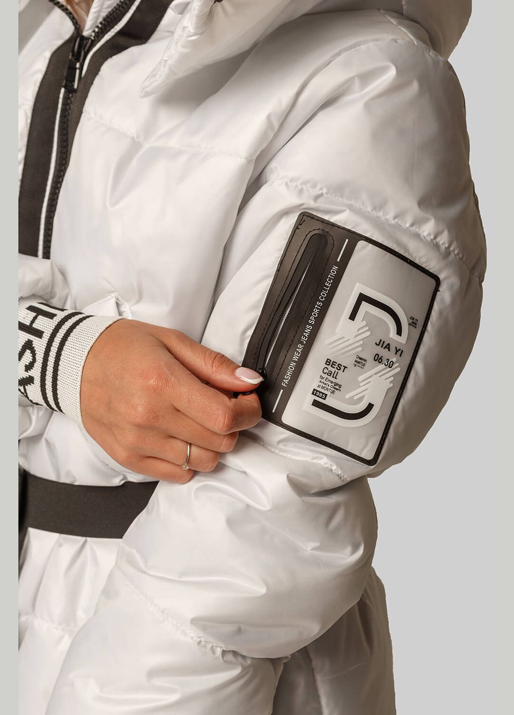 Біла демісезонна куртка жіноча "алекса" MioRichi