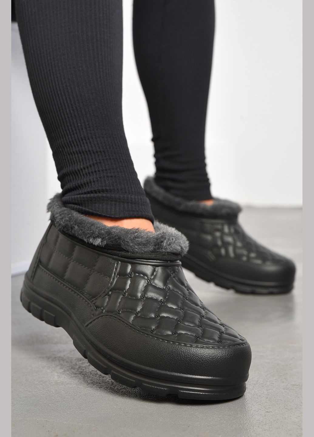 Галоши женские на меху черного цвета Let's Shop (299764489)