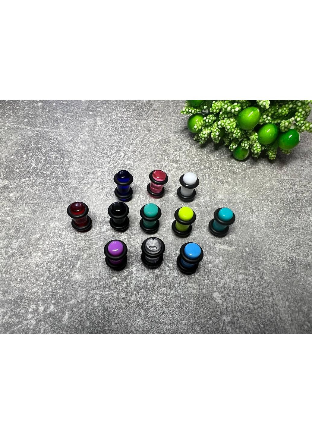 Плаги на 4мм в разных цветах из акрила с резиночками. No Brand (372131188)