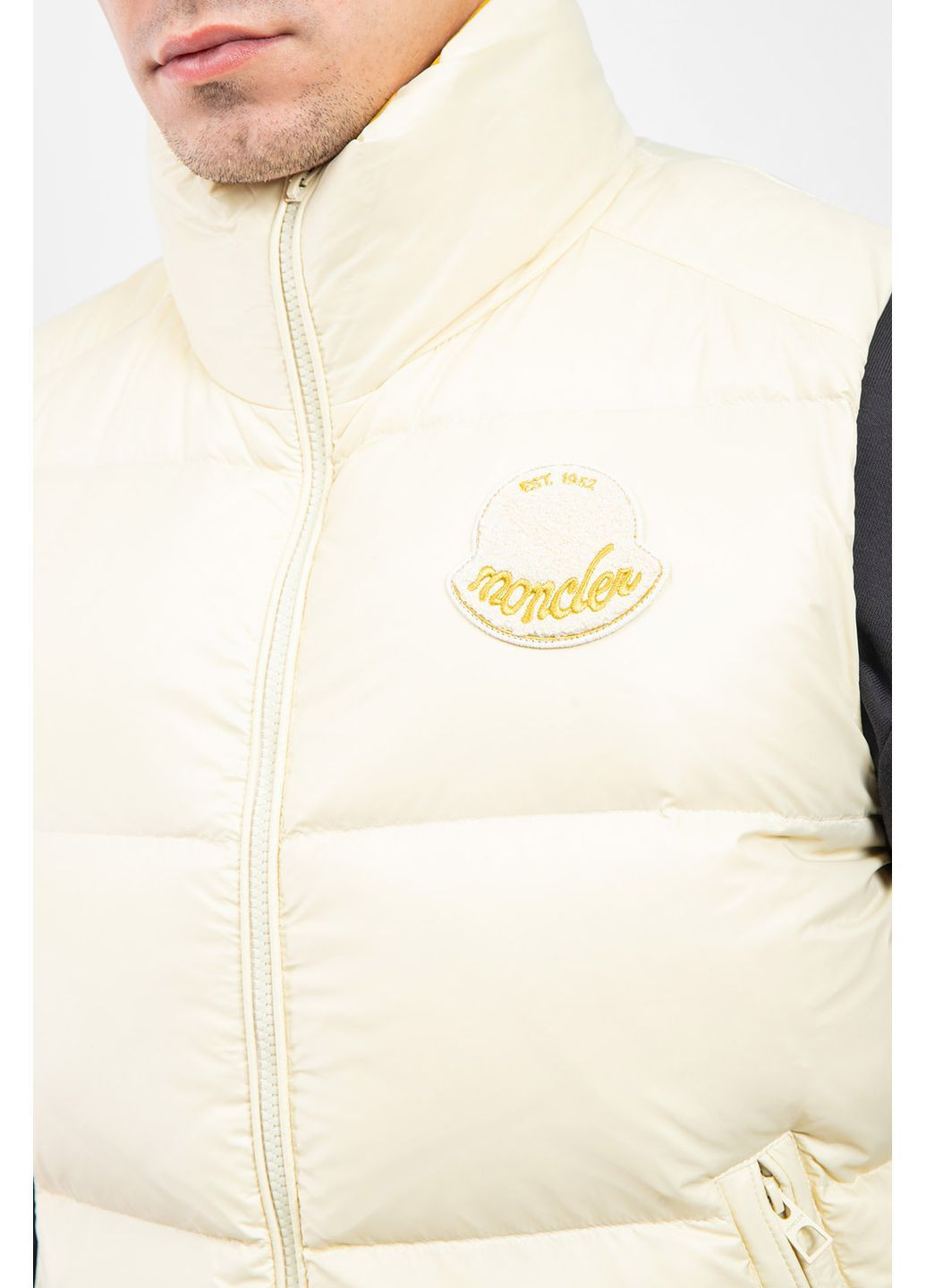 Жилет Moncler (371763339)