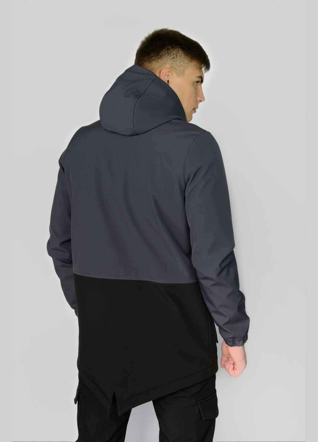 Сіра демісезонна куртка softshell "citizen" сіро-чорна Intruder