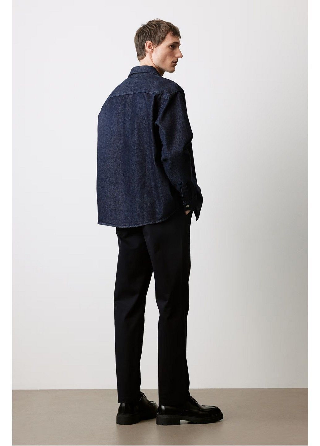 Черные кэжуал демисезонные брюки H&M