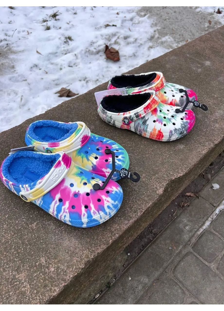 Сабо утепленные кроксы на меху домашние тапки оригинал новые Crocs Classic Tie-Dye Lined Clog (364989007)