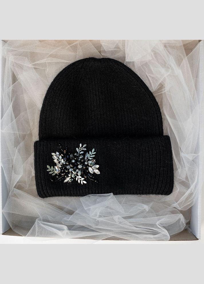 Шапка жіноча з ангорки, вишивка ручної роботи, колір чорний Ksenija Vitali (306655029)