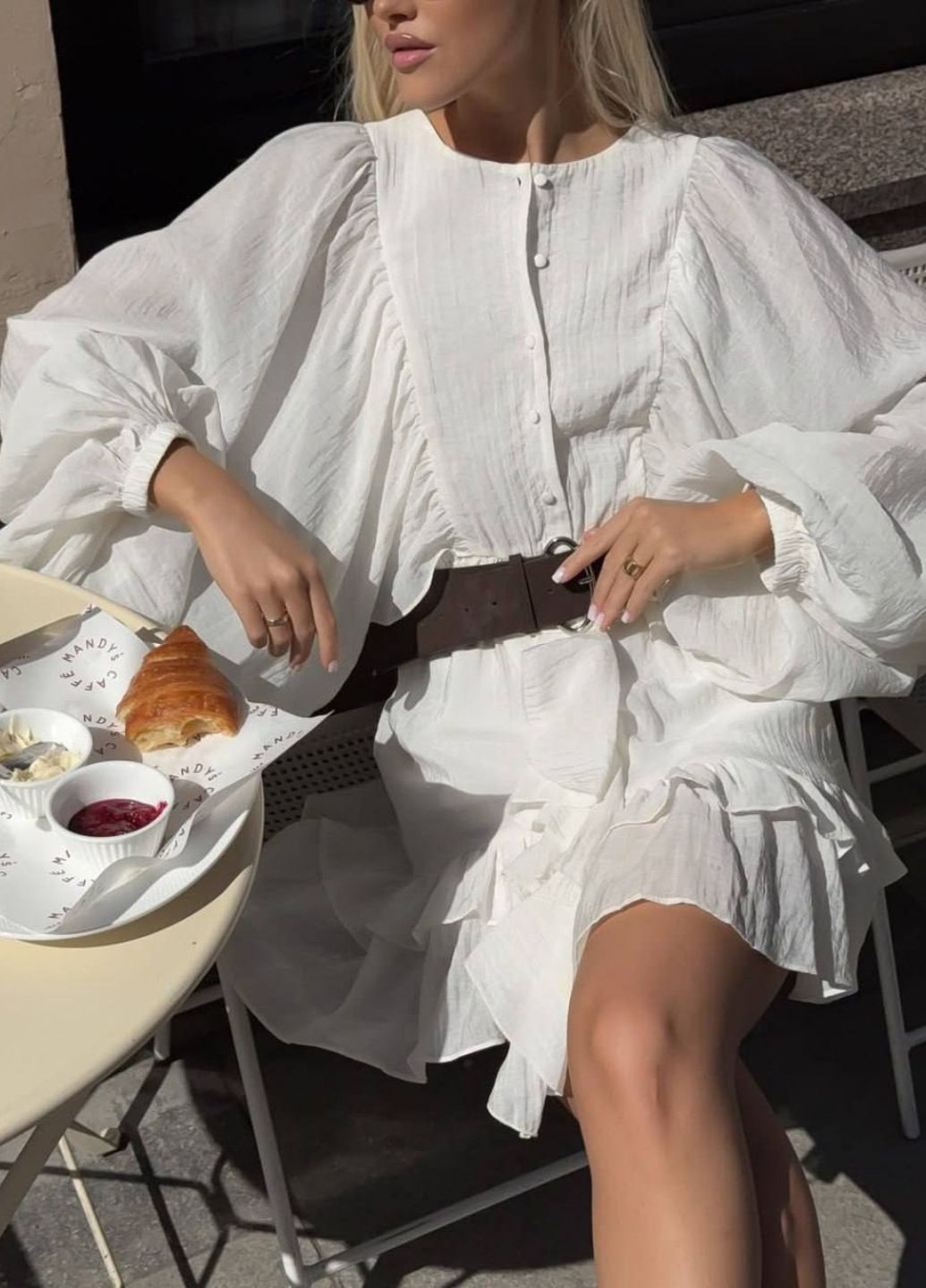 Белое повседневный легкое миниплатье с оборками с пышной юбкой Україна однотонное