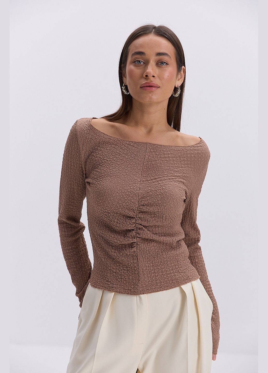 Женский лонгслив из жатого шоколадного трикотажа Arjen (324392995)