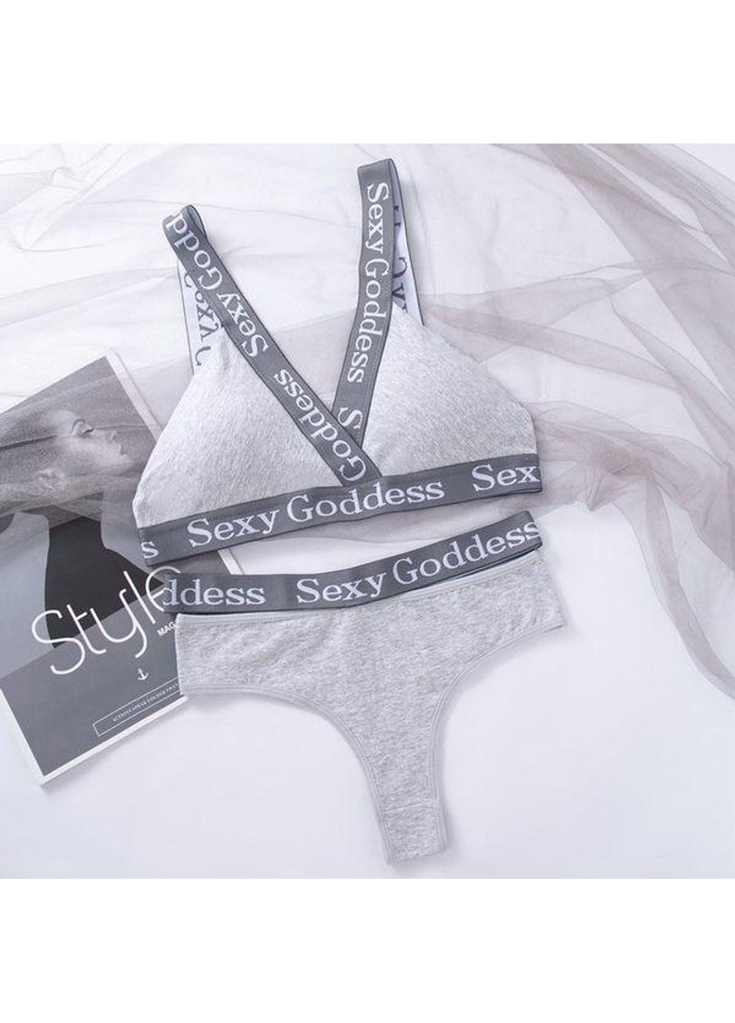 Серый комплект спортивного белья "sexy goddess"- спортивное бельё No Brand