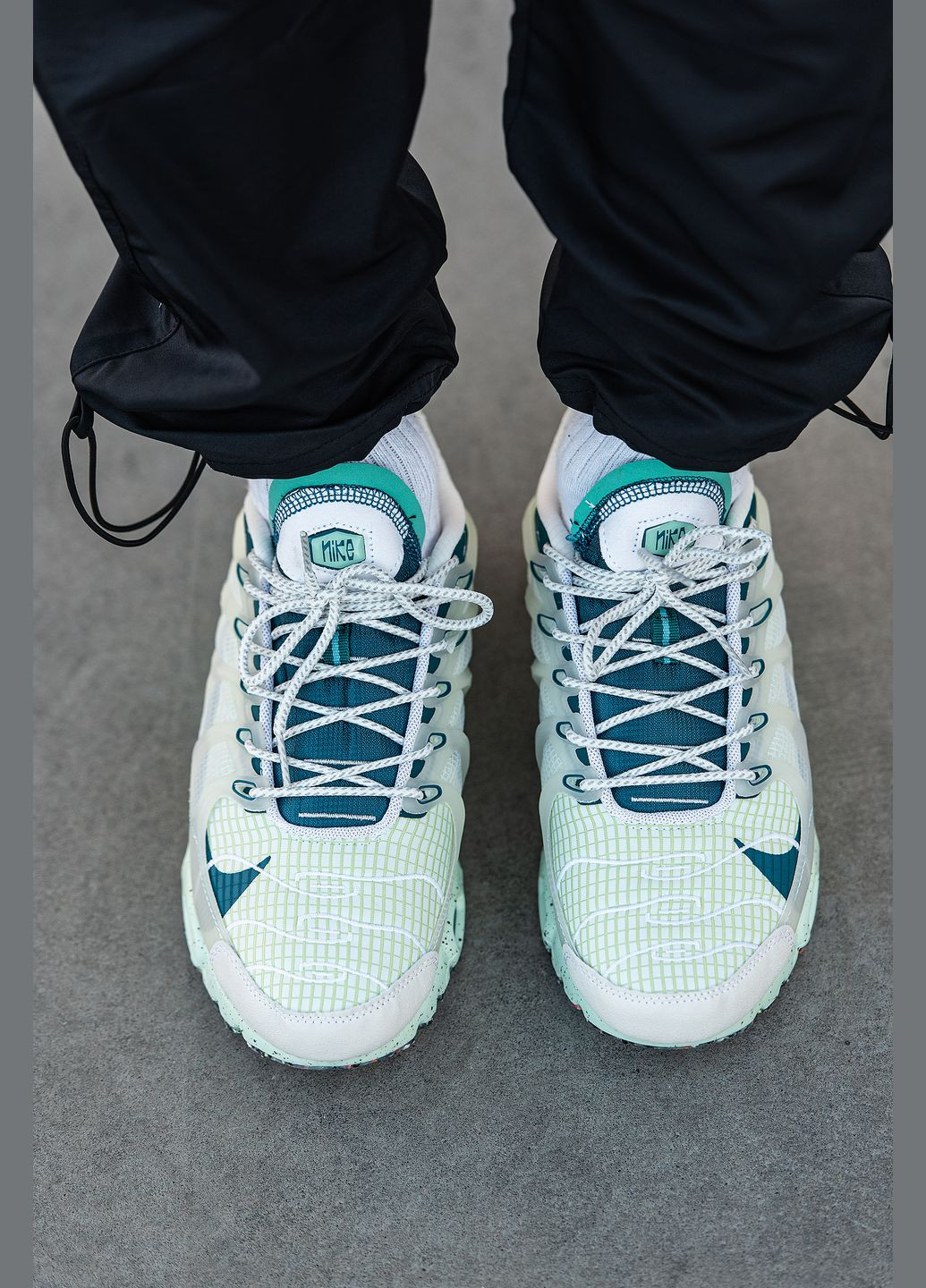 Белые демисезонные кроссовки мужские nike air max tn plus terrascape white | найк аир макс тн плюс белые No Brand