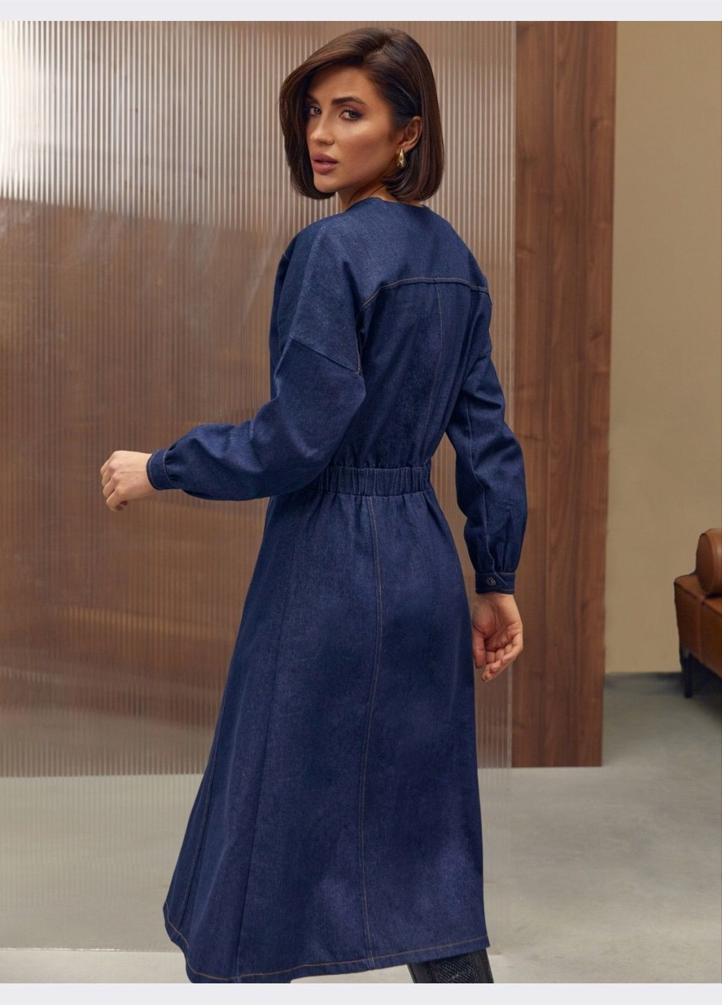 Темно-синее джинсовое платье тёмно-синего цвета а-силуэта Dressa