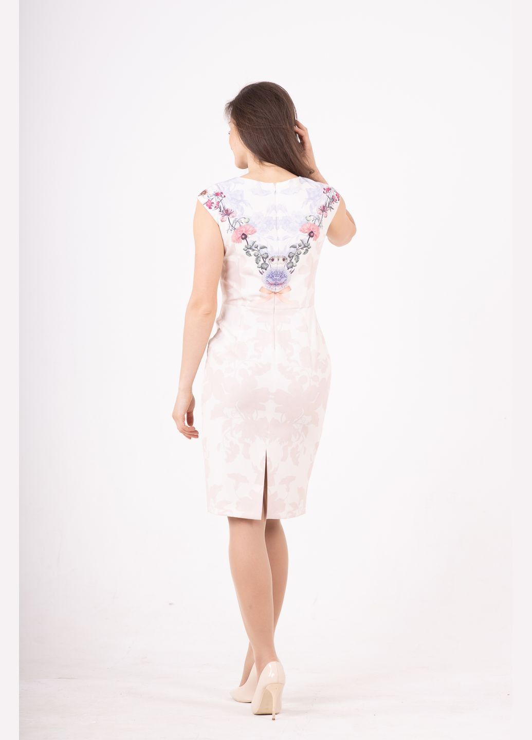 Кремовое платье Парада однотонное