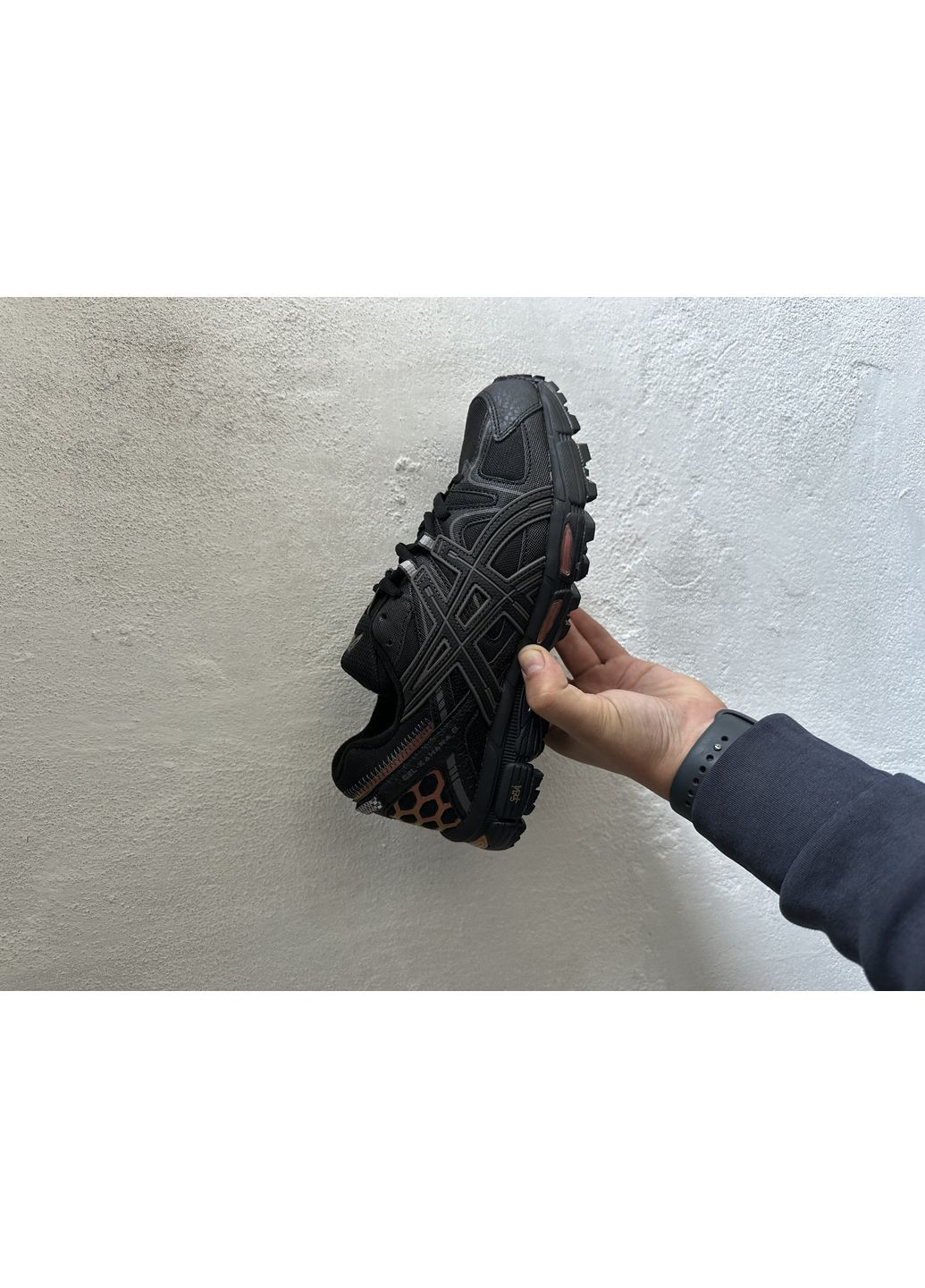 Черные демисезонные кроссовки мужские asics gel-kahana 8 black rose gold fur waterproof асикс гель кахано No Brand