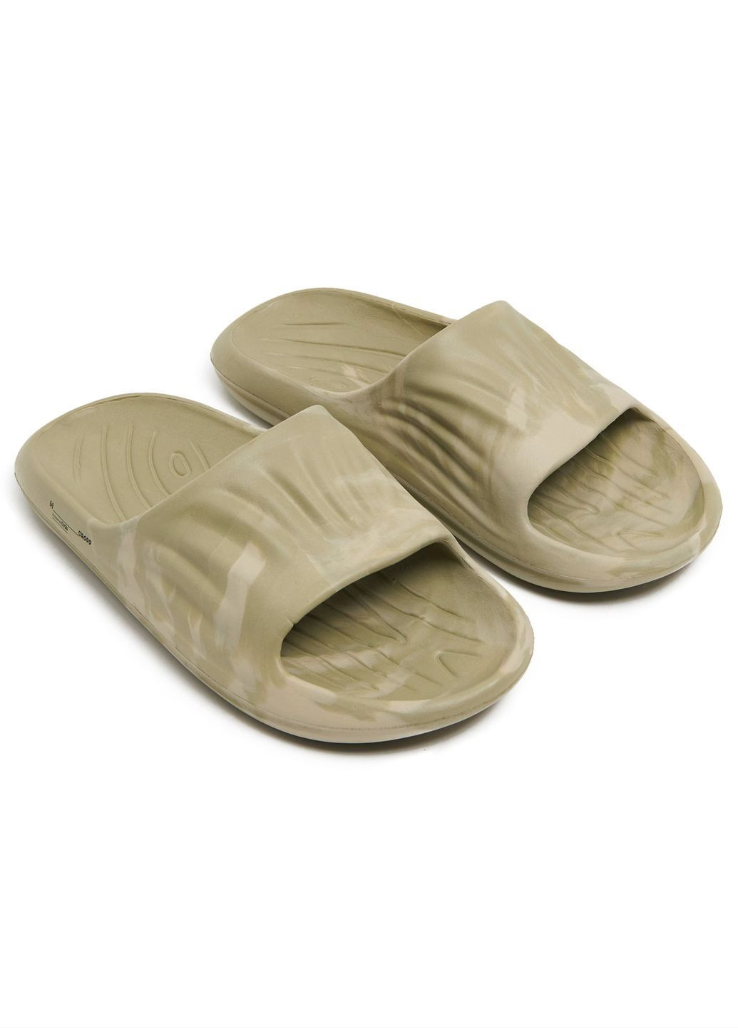 Шльопанці чоловічі стильні бежеві Cropp (366427222)