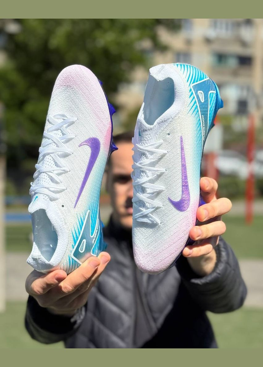 Белые футбольные бутсы No Brand