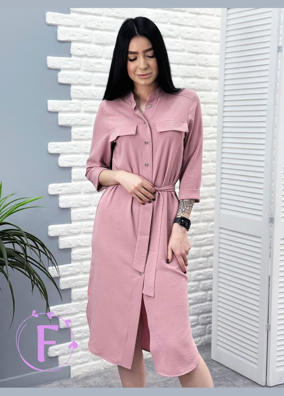 Пудровое длинное платье-рубашка с поясом Fashion Girl
