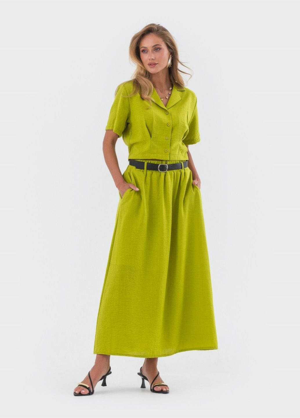 костюм зелёного цвета с блузкой и юбкой Dressa (293820784)