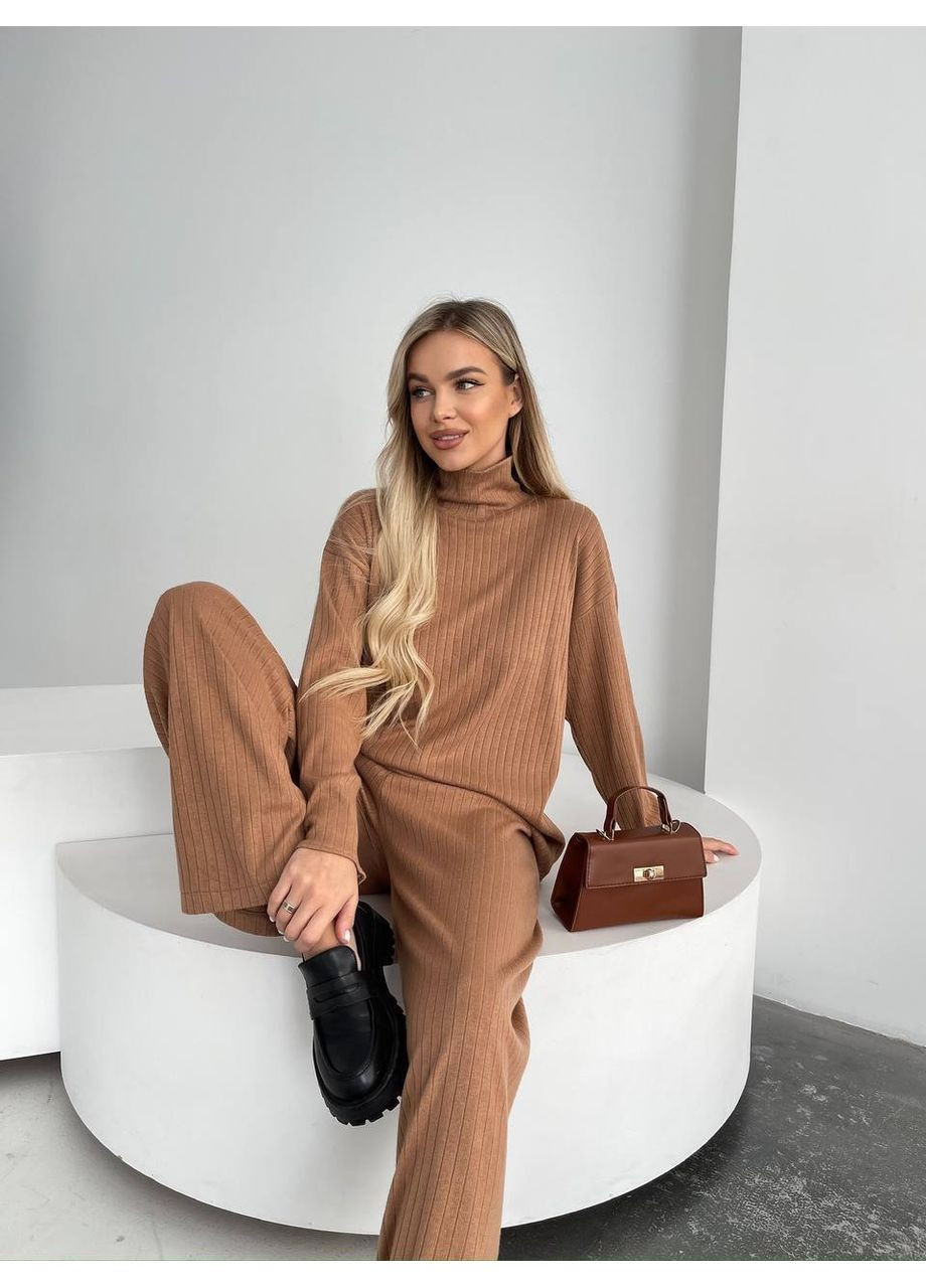 Жіночий трикотажний костюм в рубчик No Brand Б1466-073/2 (365815371)