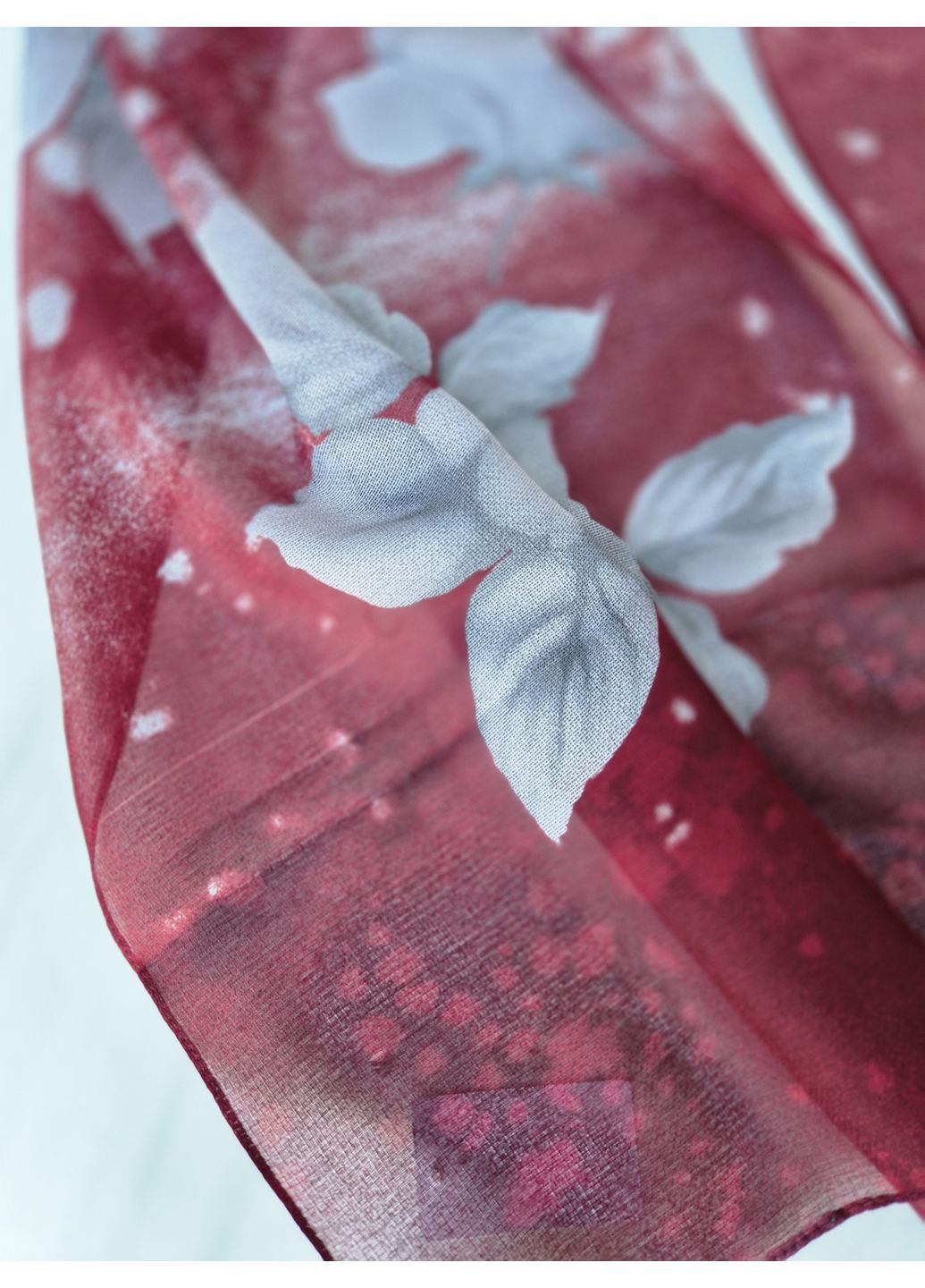 Шарф жіночий літо-весна-осінь у сірі квіти 152х34 см No Brand (361064663)