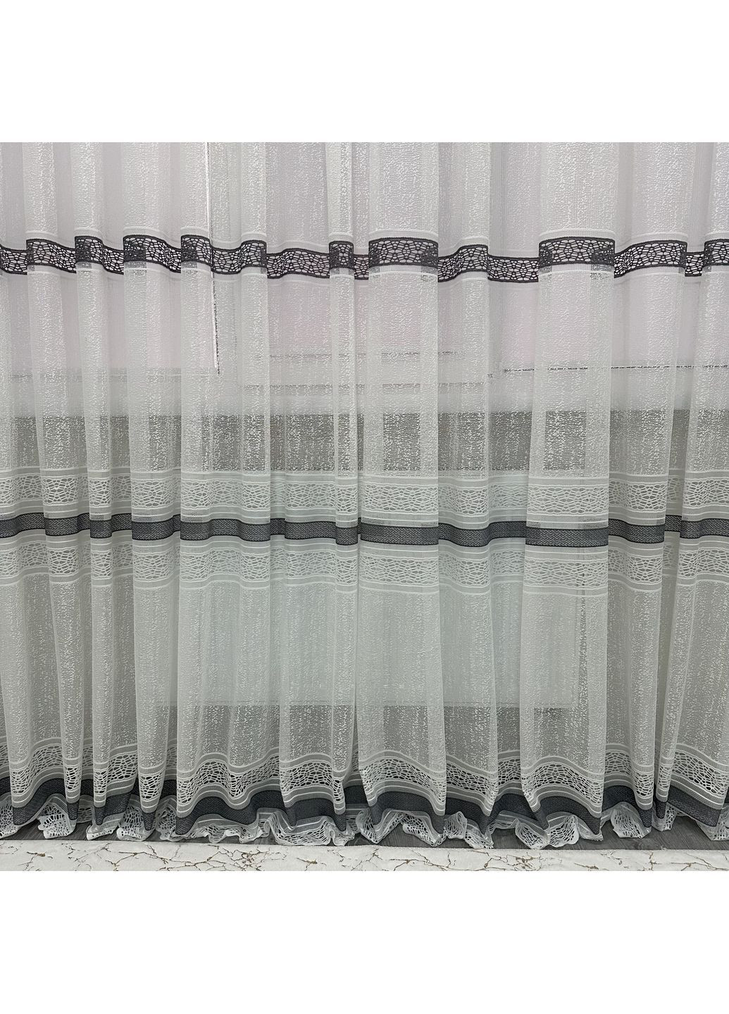 Ексклюзивна тюль Жаккард "Модерн" з візерунком, 300х270 см – Готова на Тасьмі білого кольору з сірими смужками. No Brand (363834538)