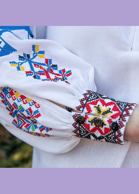 Белая женская блузка с вышивкой классика белая Україна
