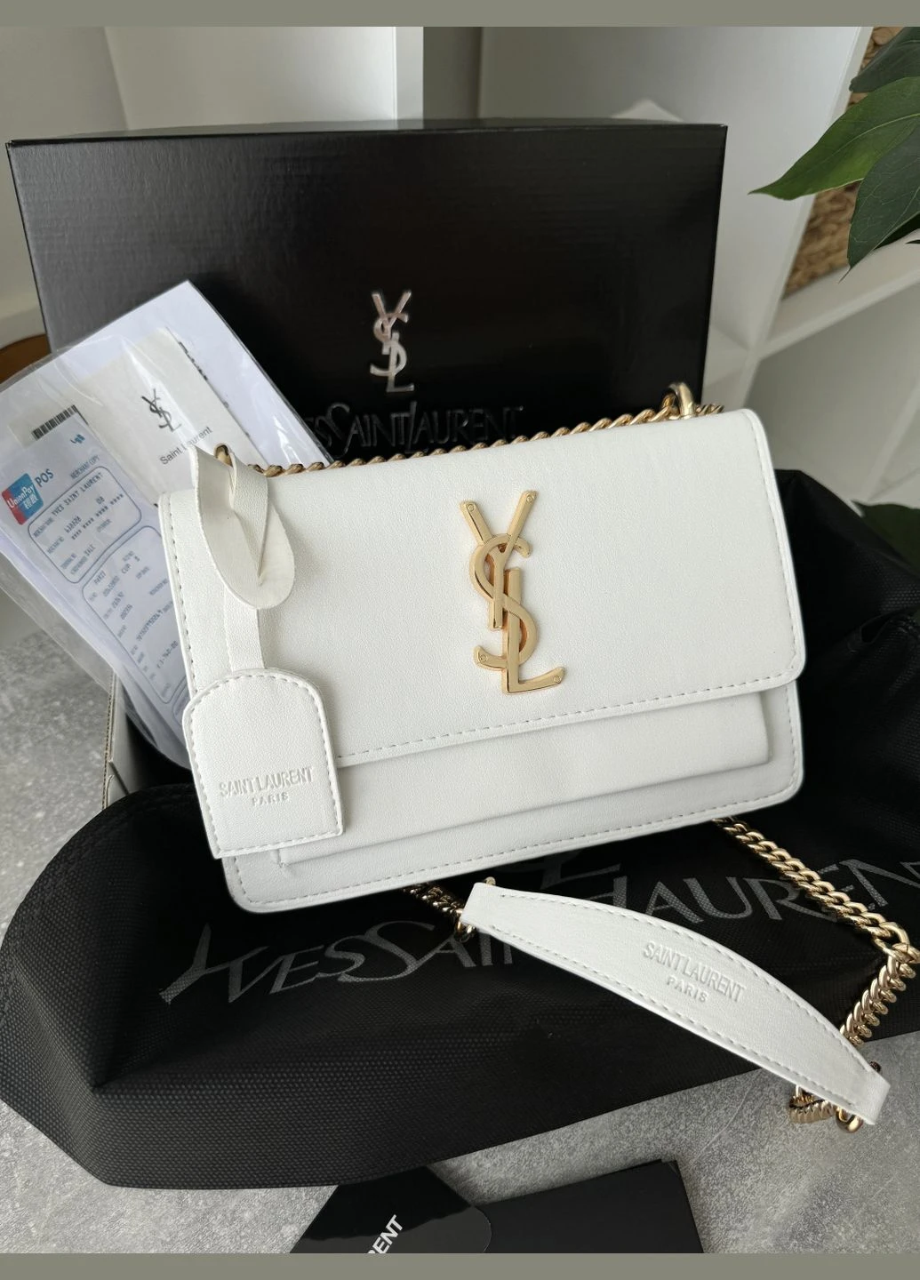Жіноча сумочка клатч Yves Saint-Laurent на цепоці білий No Brand Клатч (312269446)