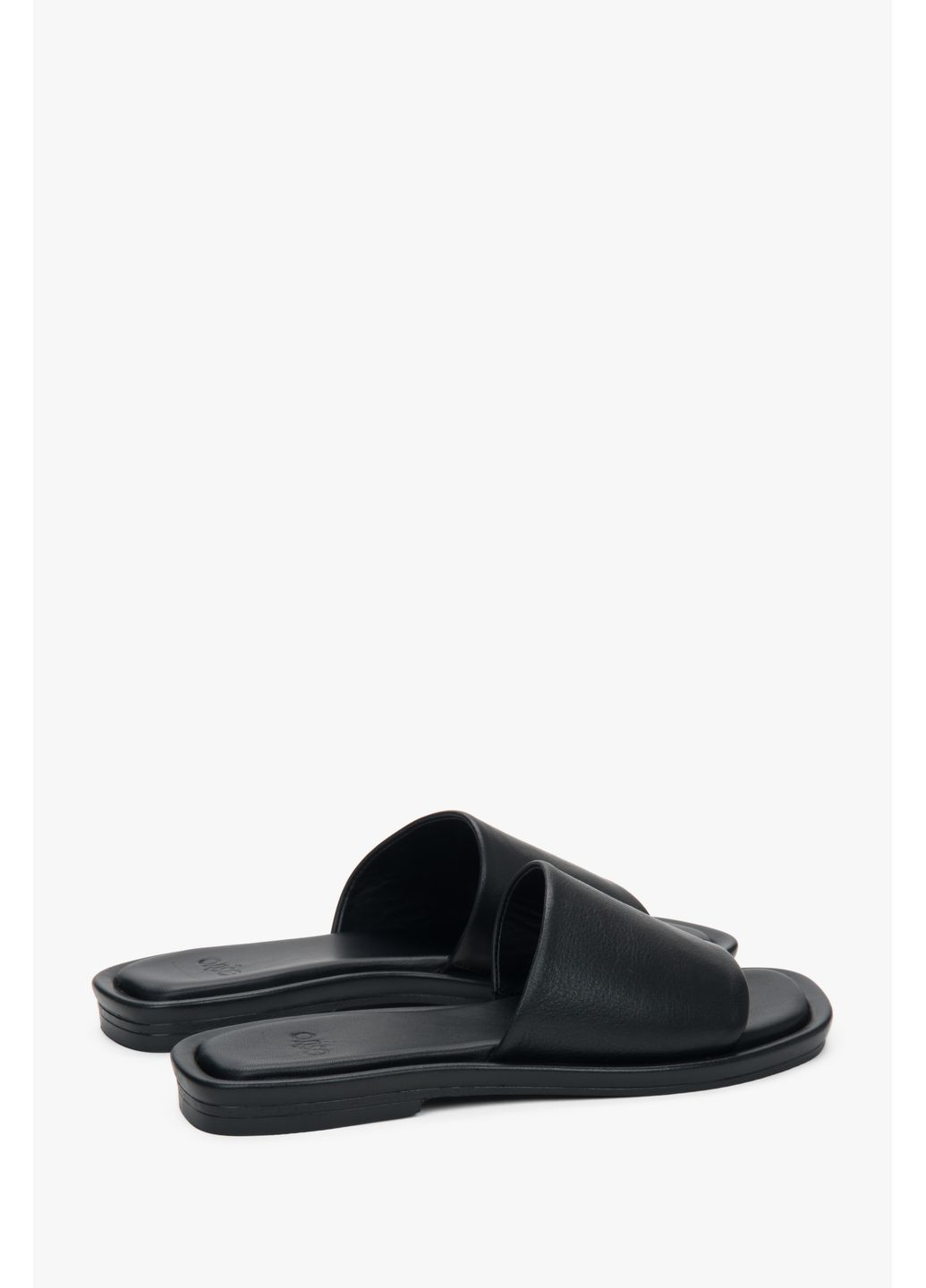 Шльопанці, колір чорний Estro (367179650)