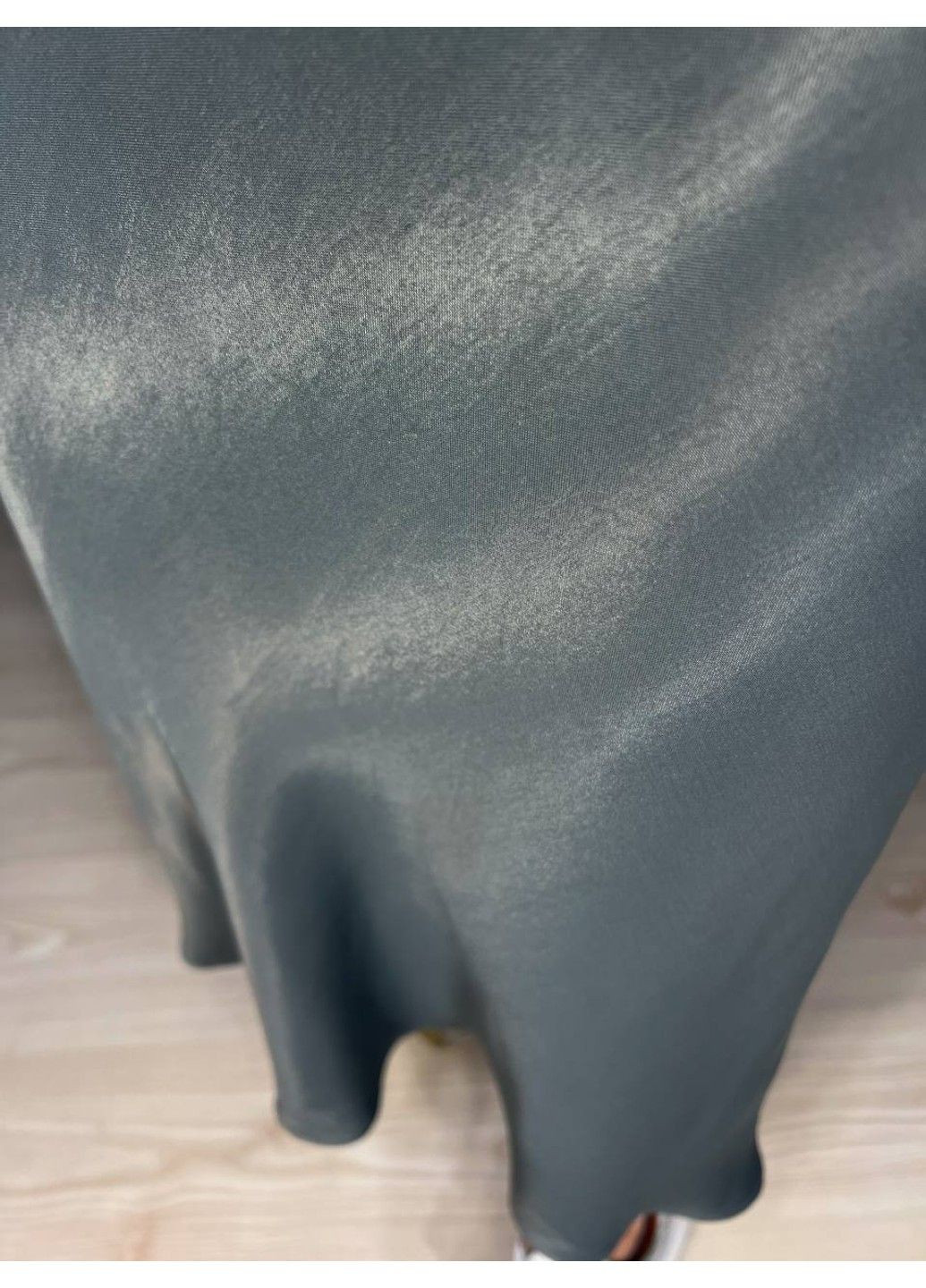 Спідниця жіноча 4093 на резинці атласний шовк косий крій середня довжина сіра MIX RAY (338196003)