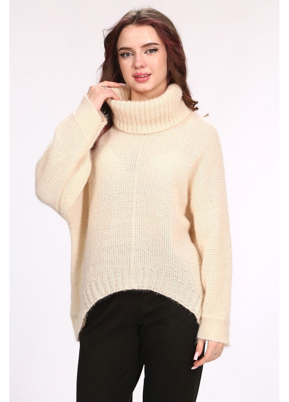 Бежевий демісезонний светр комір-хомут жіночий 99233 в'язка бежевий Актуаль