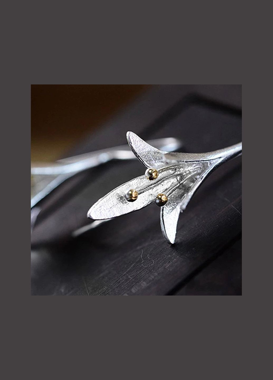 Модные творческие длинные серьги ручной работы 3D цветок Лилии 4.5 см Liresmina Jewelry (289717535)