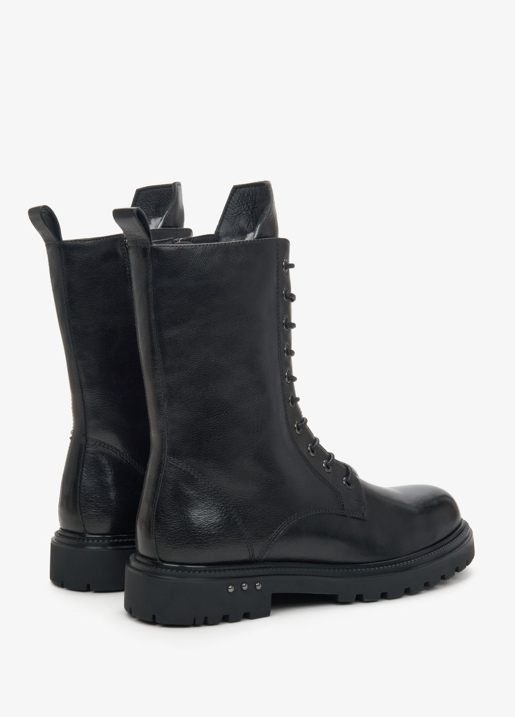 Зимние ботинки, цвет черный Estro