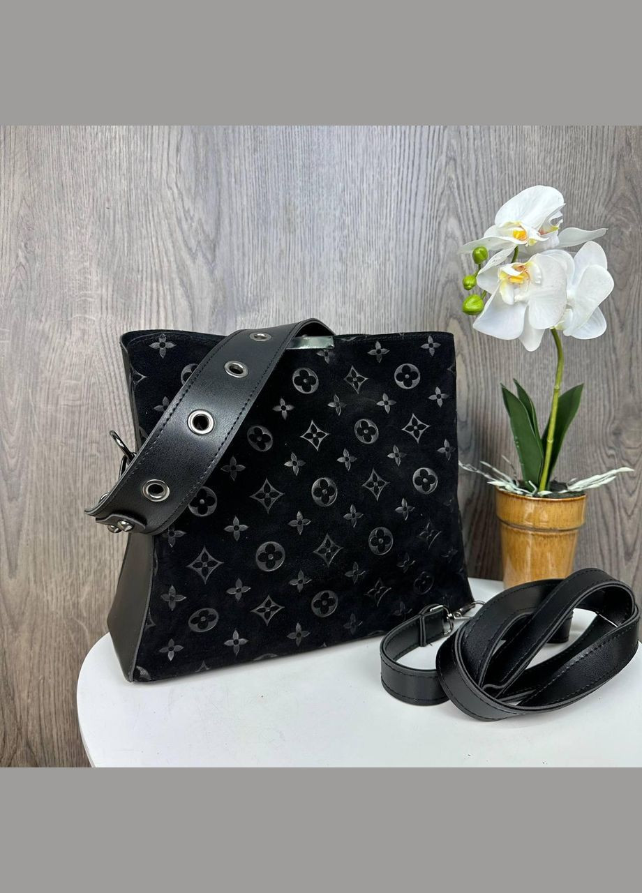 Замшевая женская сумка на плечо с тиснением и магнитной застёжкой черная (sku_1424) No Brand (330576071)