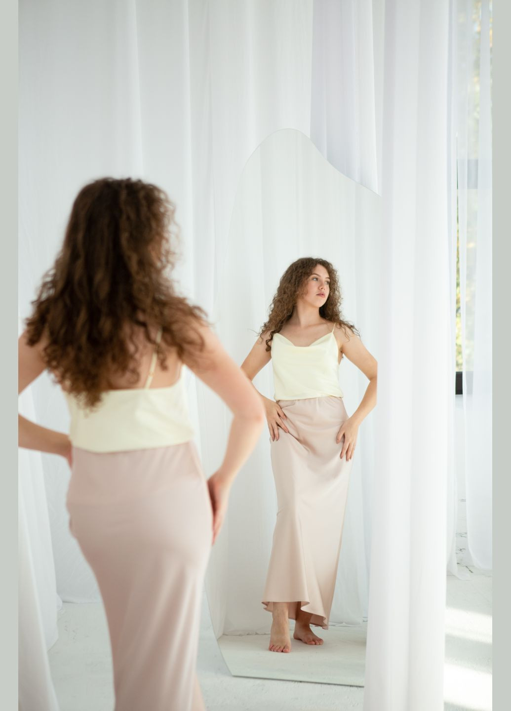 Шовкова світло-бежева спідниця максі Fayna (294335746)