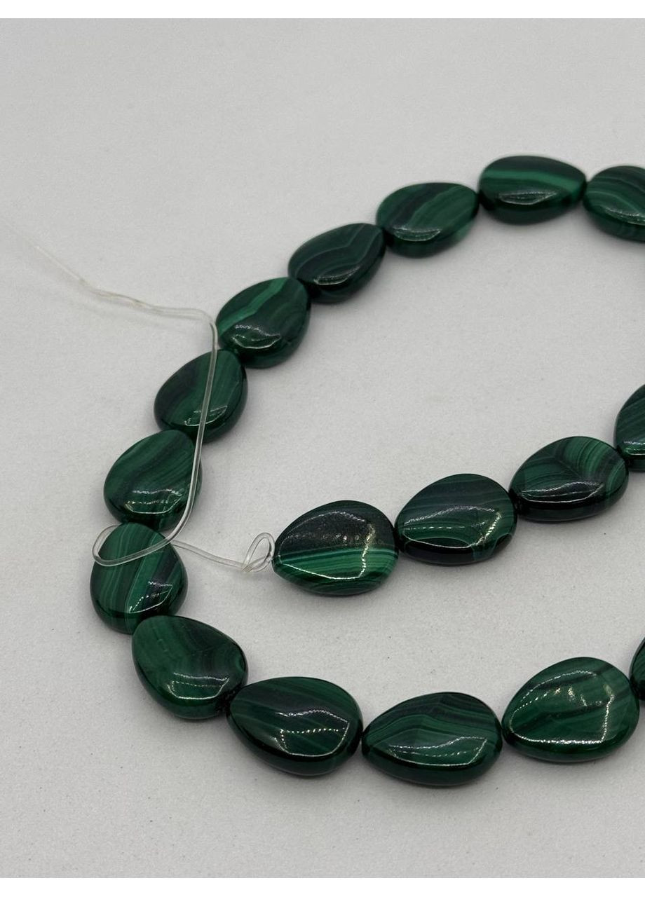Малахит на нити без застежки 16*12*5 мм 40 см Зеленый No Brand (350633856)