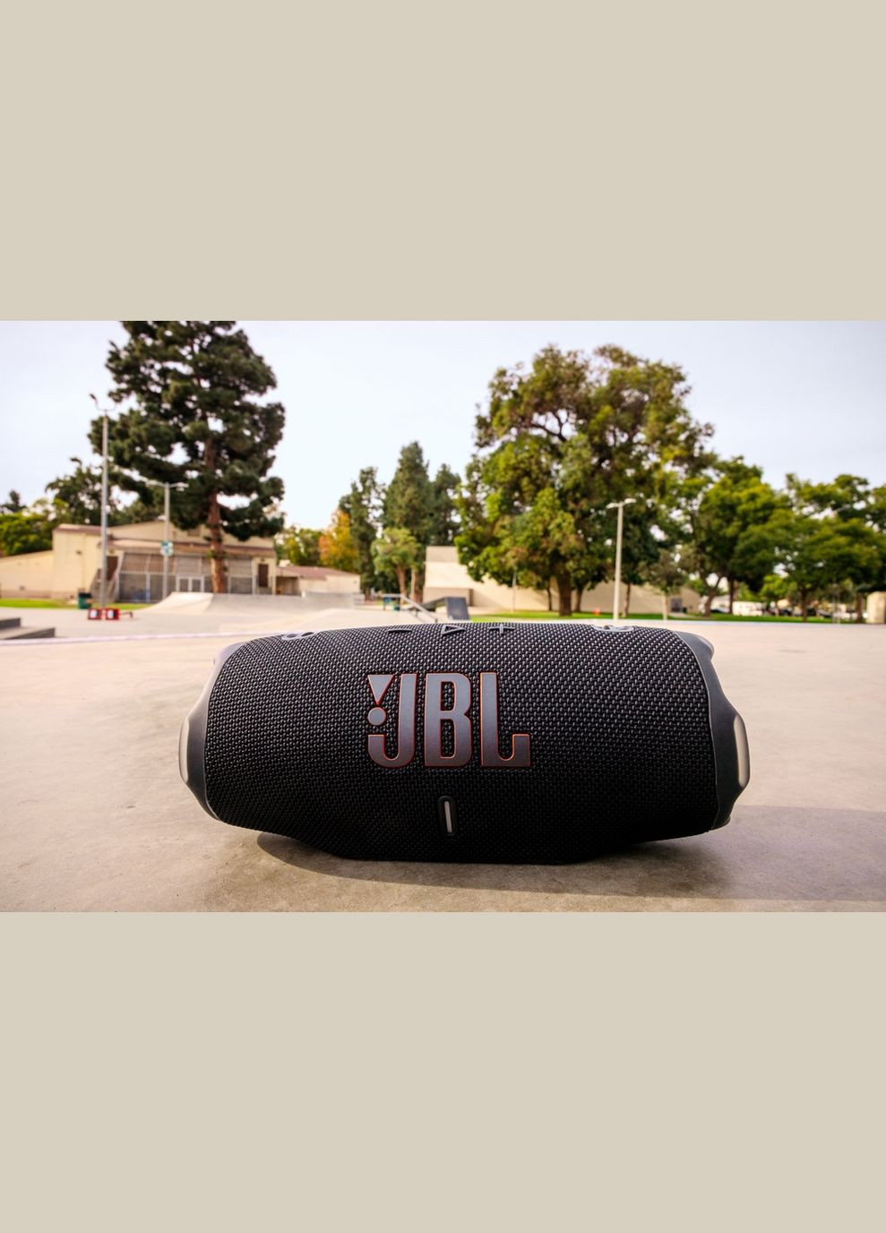 Акустична система Charge 6 White (JBLCHARGE6WHT) JBL (330028720)